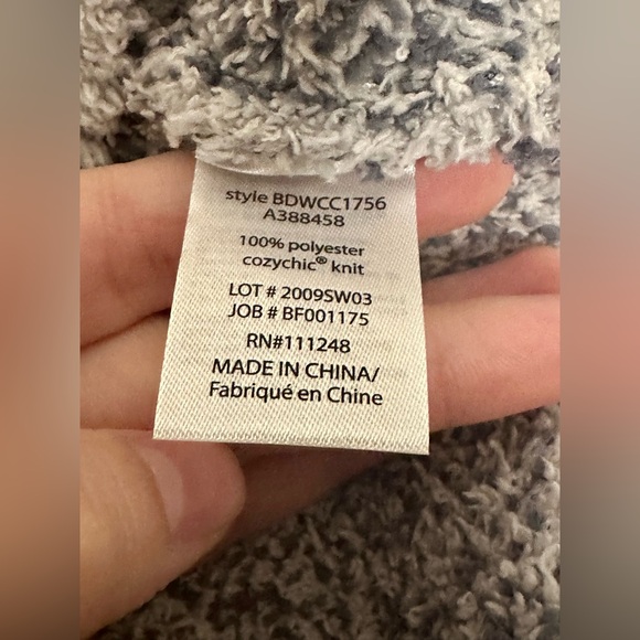 Barefoot Dreams CozyChic Seaside Crew-Neck Pullover Sweater Ocean Zebra - Picture 5 of 5